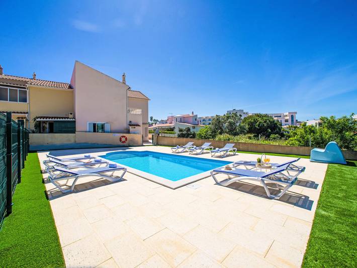 Ferienhaus für 8 Personen, mit Ausblick und Terrasse