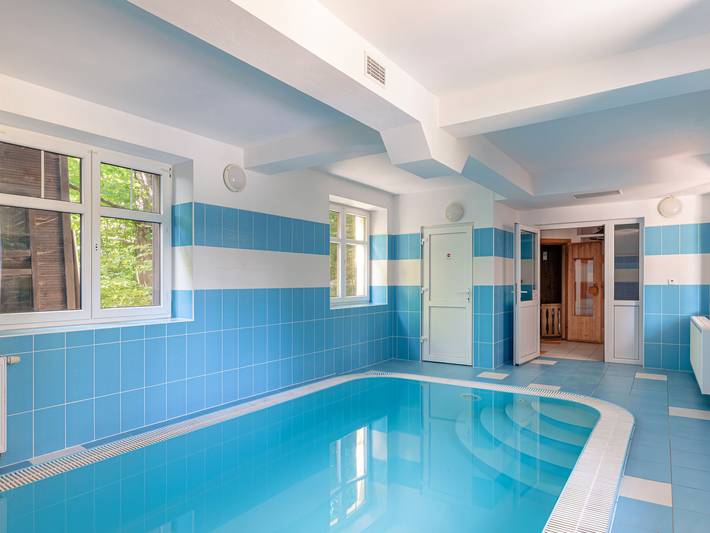 Ferienhaus für 12 Personen, mit Sauna und Pool sowie Garten und Whirlpool, mit Haustier in Nordböhmen - 2