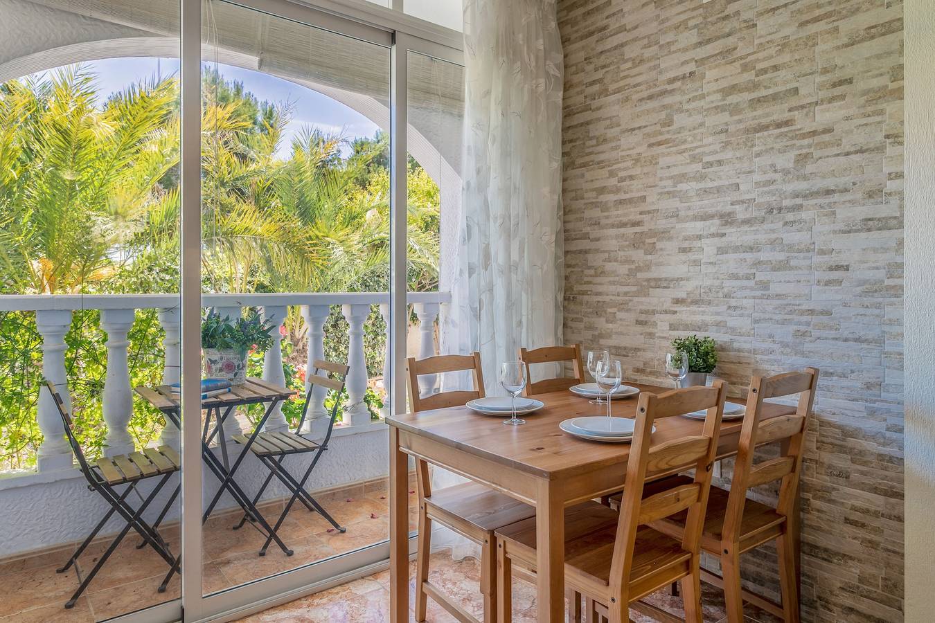 Holiday Home 'Casa en la playa con piscinas 11 A' with Shared Pool, Wi-Fi and Air Conditioning in Santa Pola, Costa Blanca