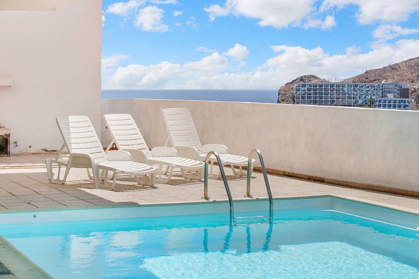 Holiday Home 'Lovely Studio in Puerto Rico' with Mountain View and Pool in Mogán, South Gran Canaria