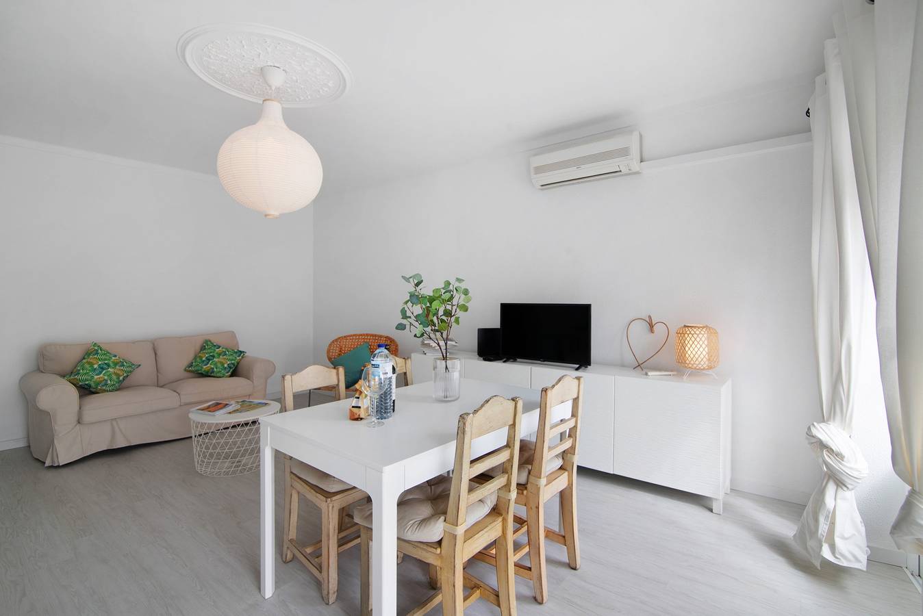 Apartamento entero, Apartamento 'Tavira Light and Cozy' con balcón, Wi-Fi y aire acondicionado in Tavira, Tavira (Santa Maria)