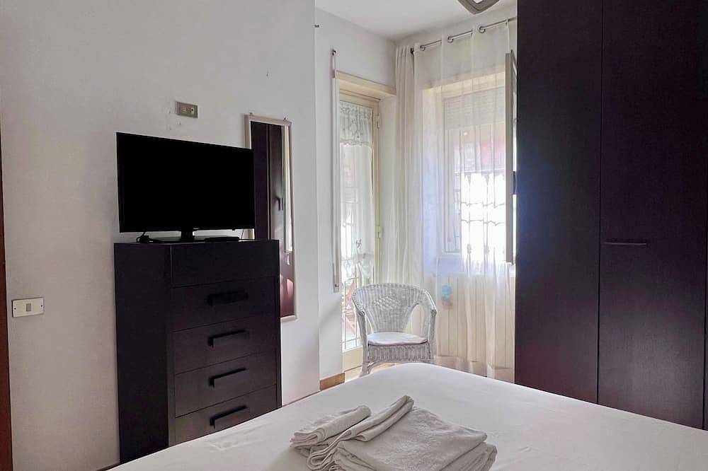 Entire apartment, Cozy apartment within walking distance of Serapo beach in Gaeta! in Gaeta, Latina Province