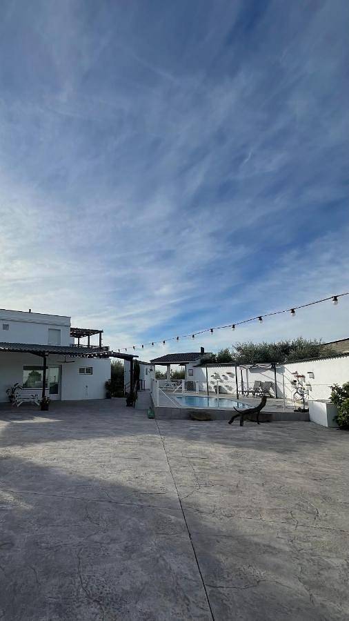 Apartamento de vacaciones para 5 personas, con piscina y jardín además de terraza y vistas, Se admiten mascotas - 1