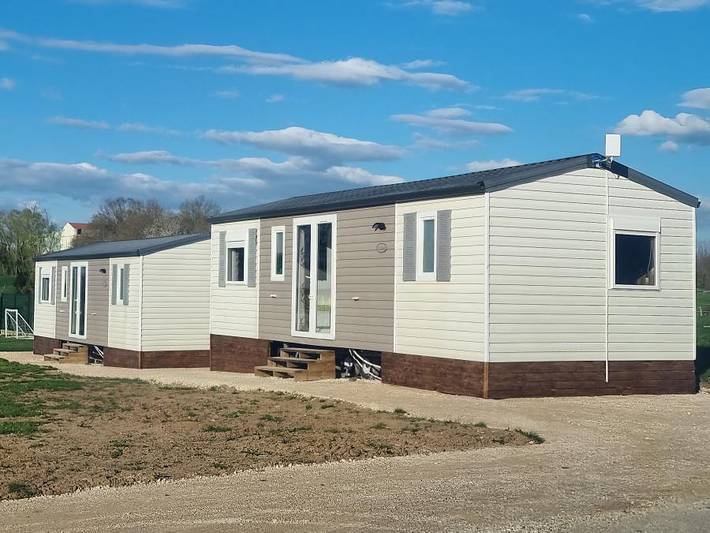 Camping für 6 Personen, mit Kinderpool in Burgund - 2