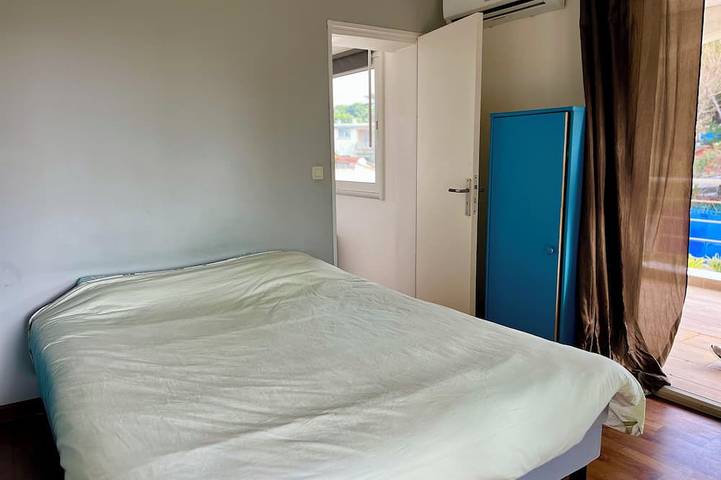 Location de vacances pour 9 personnes, avec jardin, animaux acceptés dans Plage de la Madrague - 3