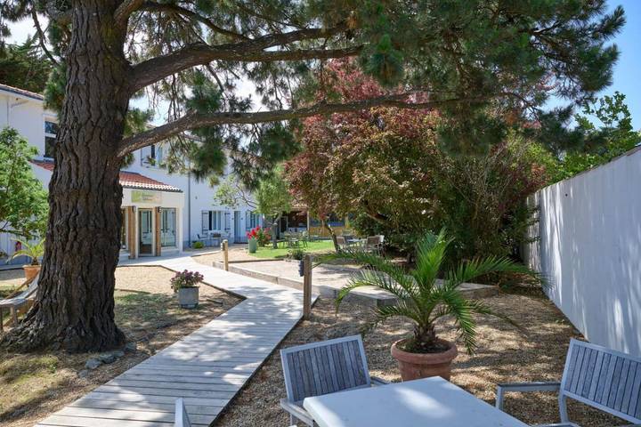 Hôtel pour 2 personnes, avec Terrasse ainsi que Jardin et Vue