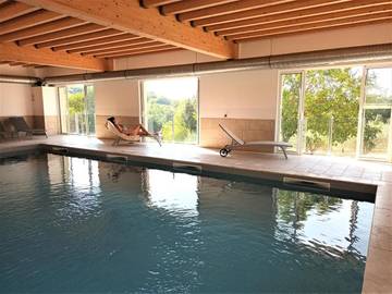 Gîte pour 4 personnes, avec sauna et jardin ainsi que jacuzzi et piscine à Saint-Privat-de-Champclos