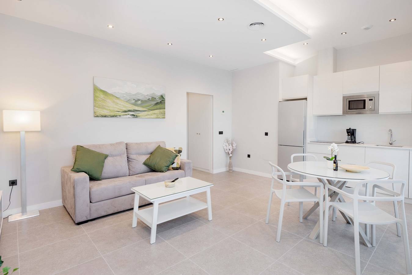 Apartamento entero, Apartamento '1 Dorm Lira' con piscina compartida, Wi-Fi y aire acondicionado in Torre del Mar, Costa del Sol