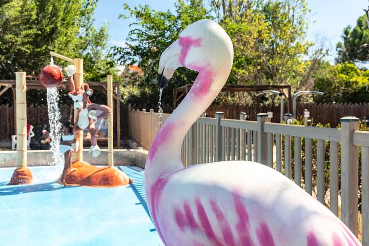 Camping pour 4 personnes, avec terrasse, animaux acceptés à Marseillan - 3
