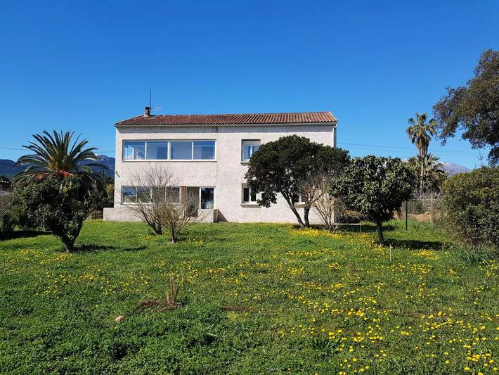 Location de vacances pour 15 personnes, avec piscine et jardin à Solaro - 2