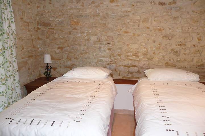 Location de vacances pour 9 personnes, avec piscine et terrasse, animaux acceptés à Daglan - 4