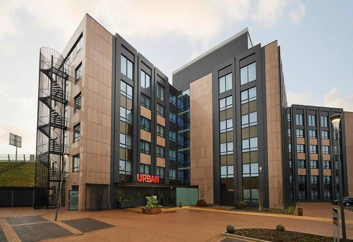 Hotel voor 4 personen, with zwembad and sauna as well as tuin in Haarlemmermeer