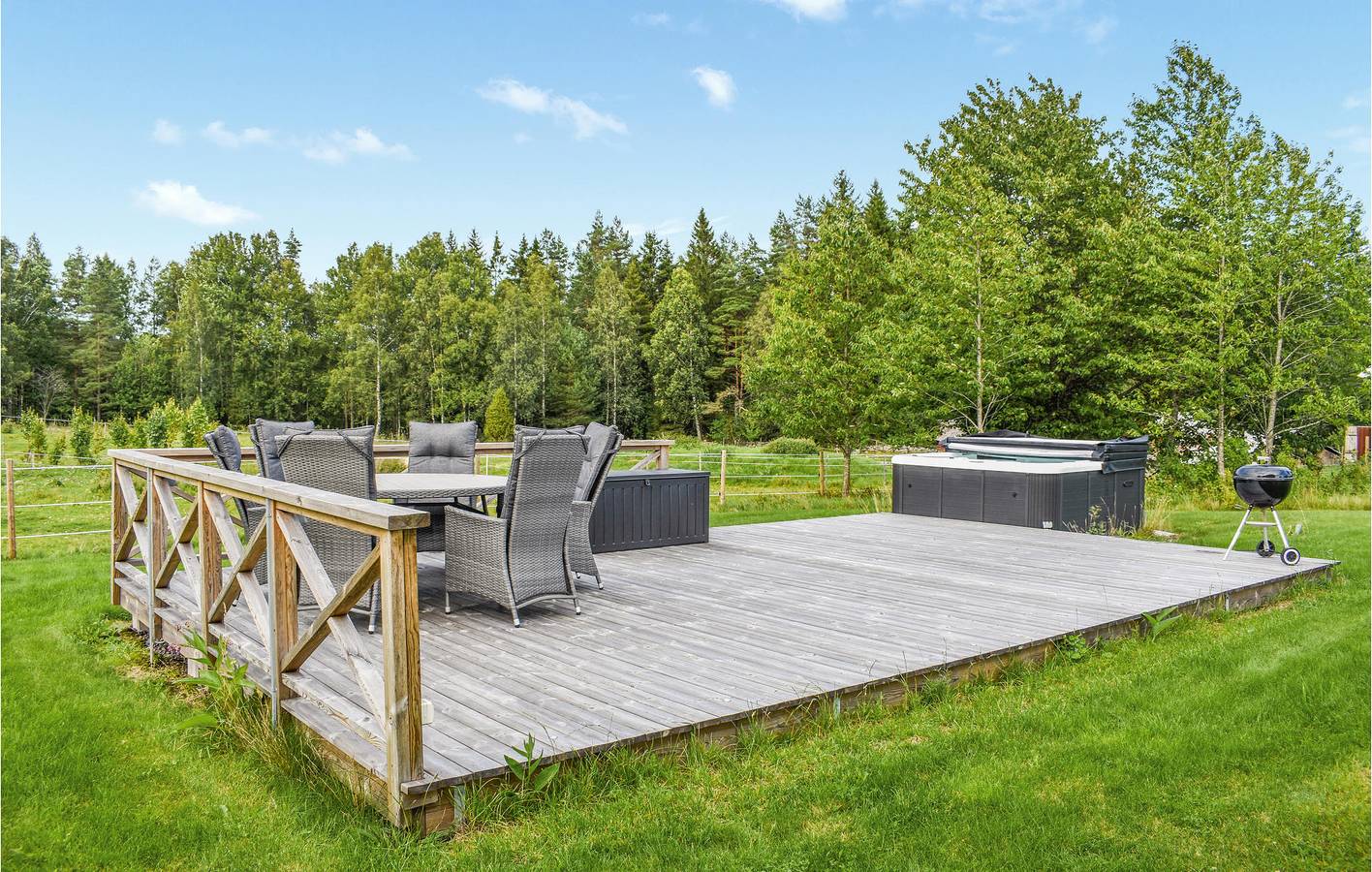 Ferienhaus für 6 Personen mit Whirlpool in Kronoberg