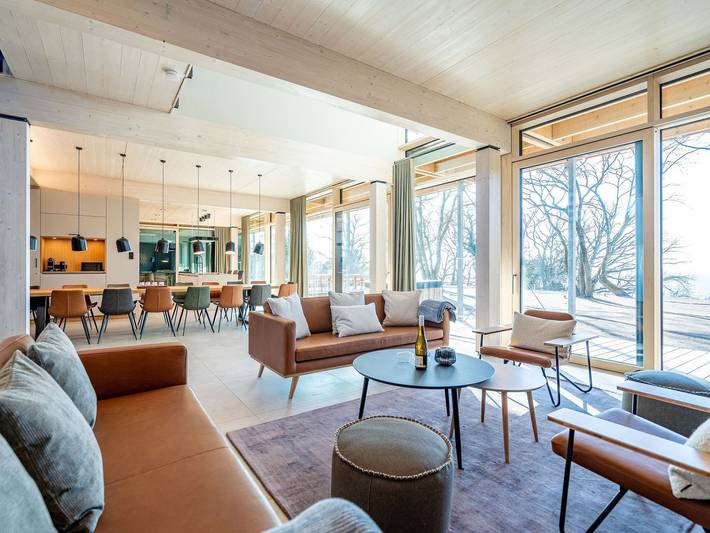Ferienhaus für 16 Personen, mit Balkon und Whirlpool sowie Terrasse und Garten in Garz - 4