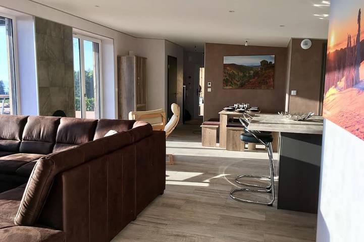 Location de vacances pour 6 personnes, avec terrasse et jardin à Labaroche - 4