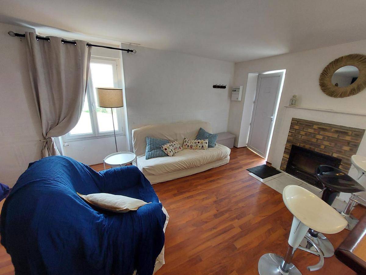 Appartement entier, One-Bedroom Apartment in Pontorson, Région d'Avranches