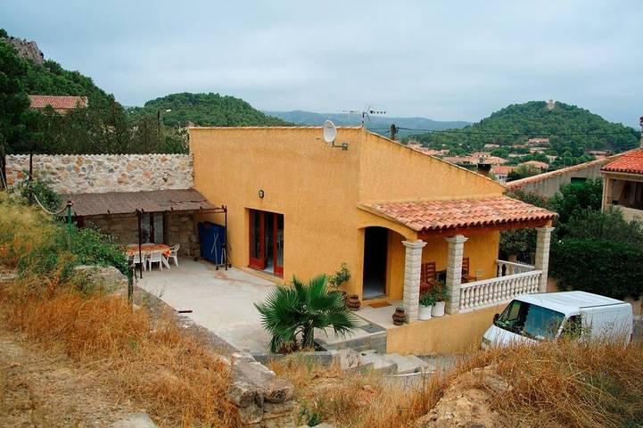 Ferienhaus für 7 Personen, mit Terrasse und Garten