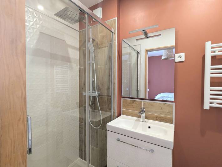 Apartamento entero, Estudio tranquilo en centro de Châteauroux con parking in Châteauroux, Región de Châteauroux