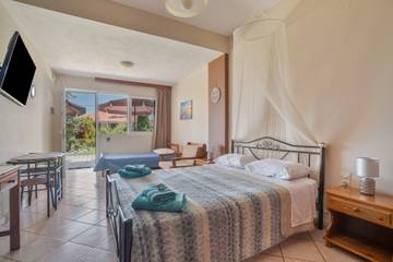 Gîte pour 4 personnes, avec jardin et balcon, adapté aux familles à Leucade