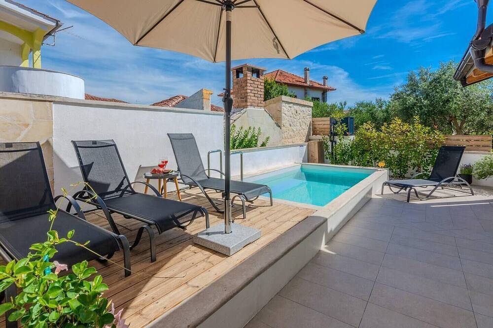 Holiday house Privlaka for 1 - 6 persons with 2 bedrooms - Holiday home in Privlaka, Zadar