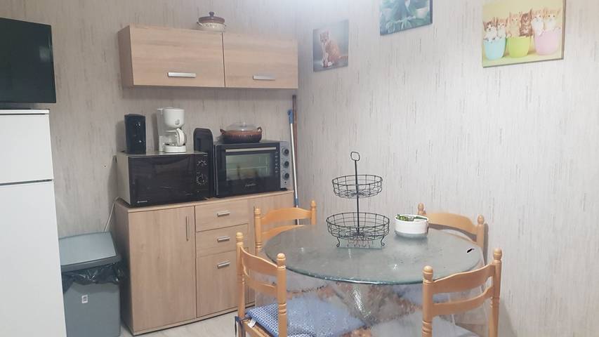 Gîte pour 4 personnes, avec terrasse et jardin ainsi que jacuzzi et piscine, animaux acceptés à Oyonnax - 3