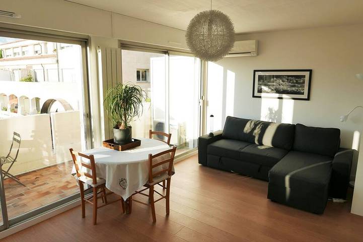 Gîte pour 6 personnes, avec balcon dans Palais des Papes