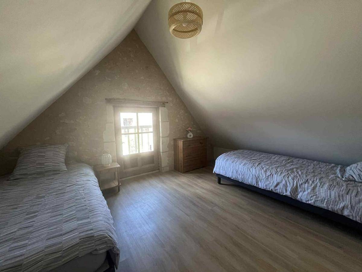 Three-Bedroom House in Dierre, Région de Tours