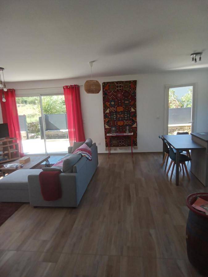 Location de vacances pour 5 personnes, avec terrasse à La Chapelle-aux-Bois