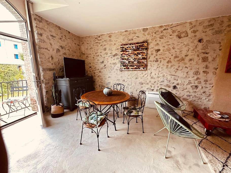 Loft la Traversière in Saint-Hippolyte-du-Fort, Parc national des Cévennes