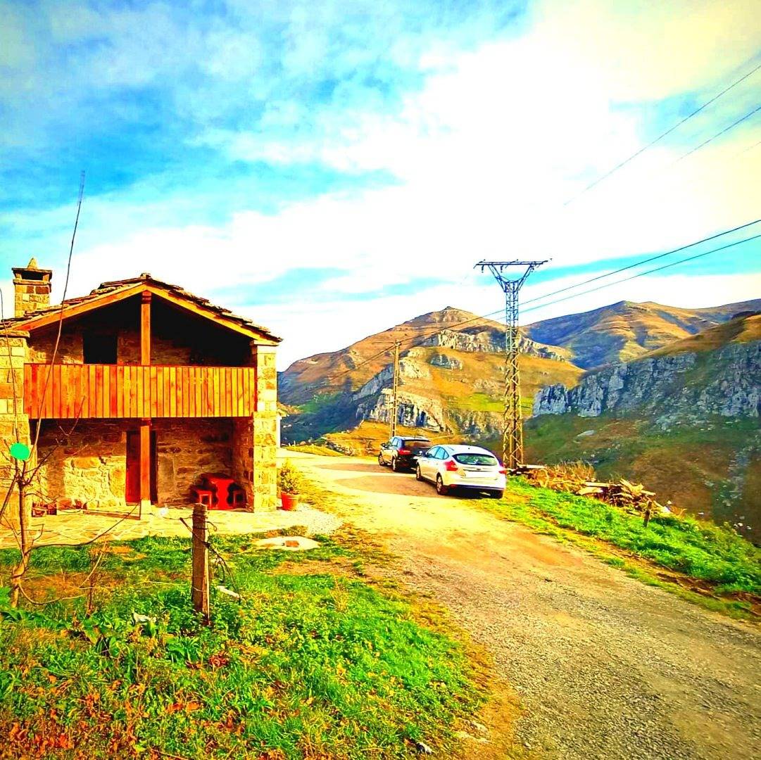 Cabañas Lo Teresa in San Roque de Riomiera, Chaîne Cantabrique