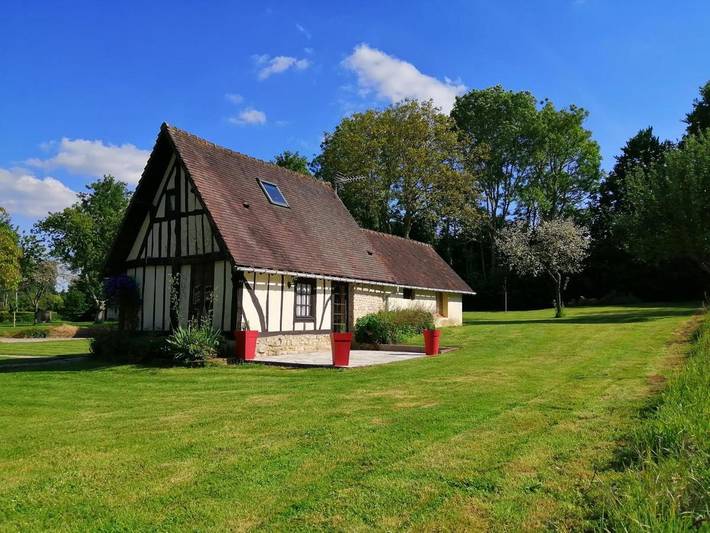 Location de vacances pour 4 personnes, avec piscine ainsi que vue sur le lac et jardin, animaux acceptés dans Gouffern en Auge - 4