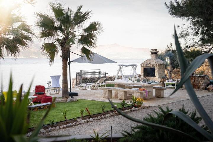 Camping per 2 persone, con Terrazza e Giardino nonché Panorama in Brac
