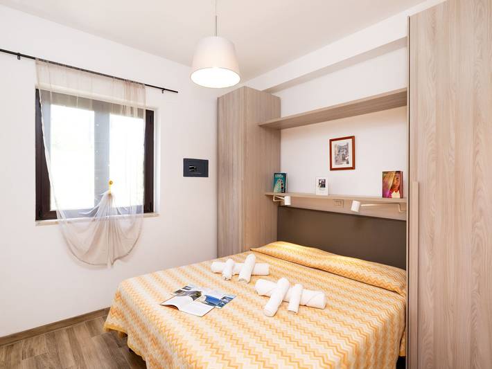 Gîte pour 3 personnes, avec jardin et piscine, adapté aux familles à Vieste - 2
