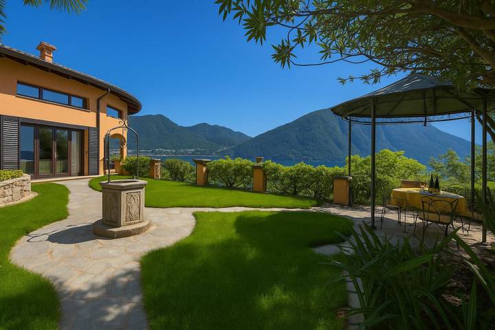 Villa für 16 Personen, mit Pool und Seeblick sowie Sauna und Terrasse am Luganersee