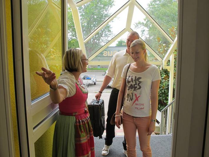 Gästehaus Wagner - Einzelzimmer mit Klimaanlage mit Dusche und Wc in Bad Krozingen, Südschwarzwald