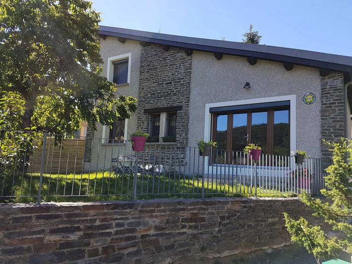 Gîte pour 7 personnes, avec jacuzzi à Bagnols-les-Bains