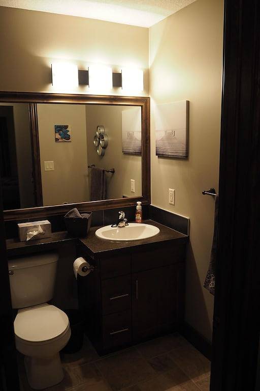 Ganze Wohnung, Executive Apartment mit 2 Schlafzimmern in Radium Hot Springs, Kootenay-Nationalpark