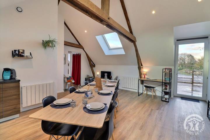 Gîte pour 8 personnes, avec terrasse et jardin dans Coglès - 4