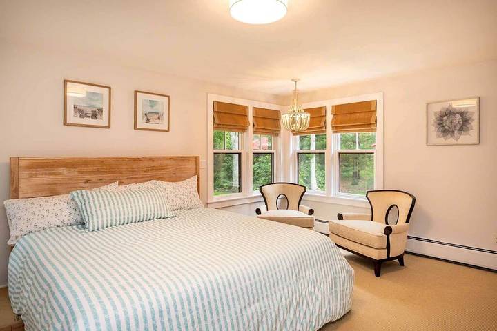 Vacation rental for 8 people, with terrace, with pets in Oak Bluffs