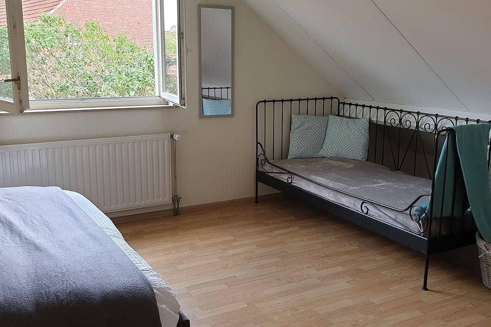 Very spacious and cosy holiday home in Venlo, Limburg (Niederlande)