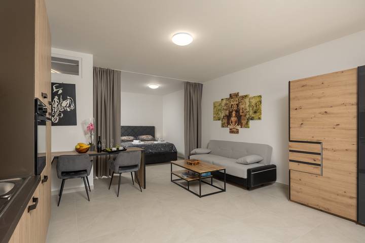Ferienwohnung für 4 Personen, mit Terrasse in Opatija Riviera