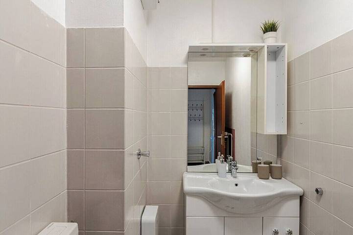 Ganze Wohnung, Exklusiv | Küche | Office | Streaming+Minibar in Bonn, Rheinland