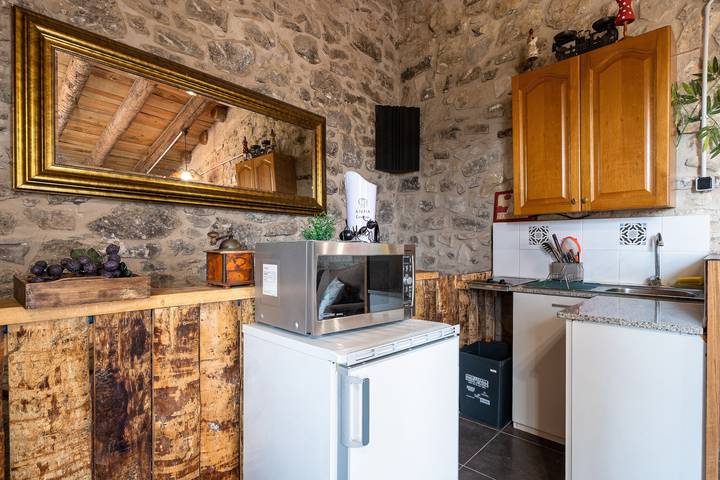 Ganze Wohnung, Ferienwohnung El Mirador del Cel 2 mit Bergblick, Wlan & Garten in Forès, Tarragona Provinz