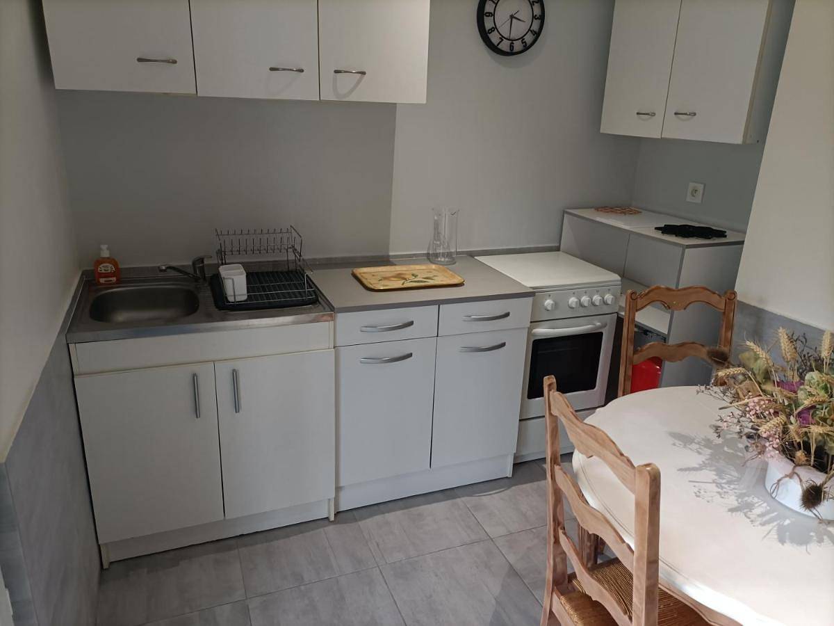 Double Room with Private Bathroom in Ploemeur, Côte des Mégalithes