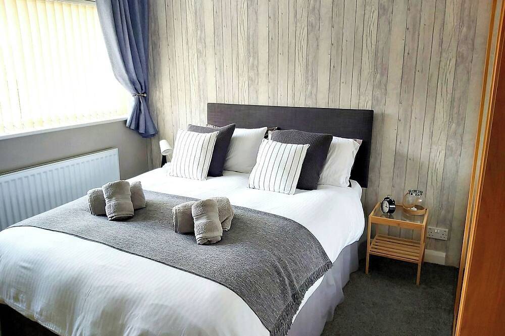 3 bedroom accommodation in Conwy in Deganwy, Conwy region
