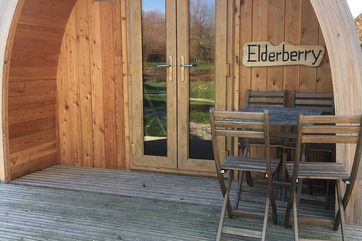 Glamping for 4 people, with terrace in Somerset