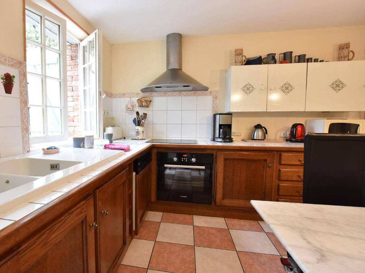 Five-Bedroom Holiday Home in Englancourt, Aisne