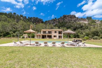 Villa in Pollença, Serra de Tramuntana für 8 