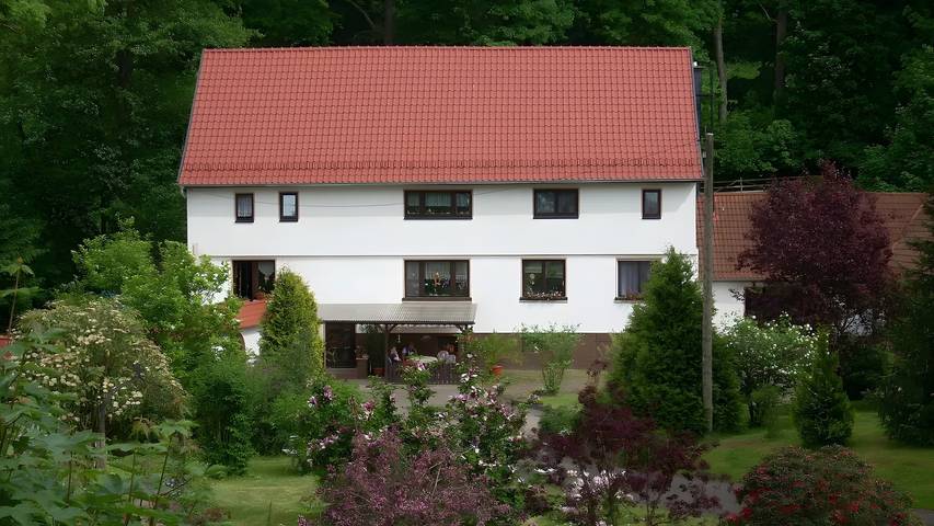 Ferienwohnung für 4 Personen, mit Garten in Waltershausen