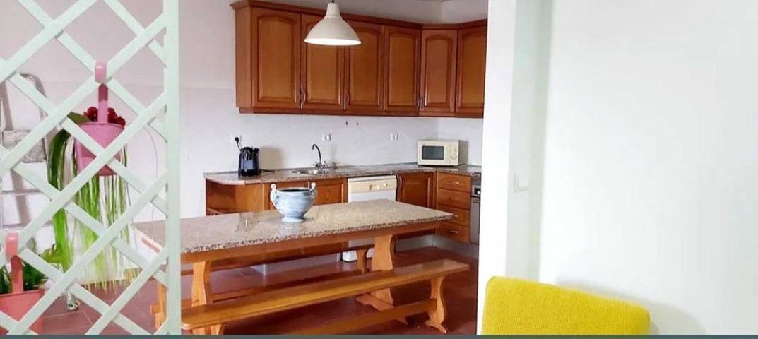 Location de vacances pour 6 personnes, avec vue et terrasse, animaux acceptés dans Corte do Pinto - 4